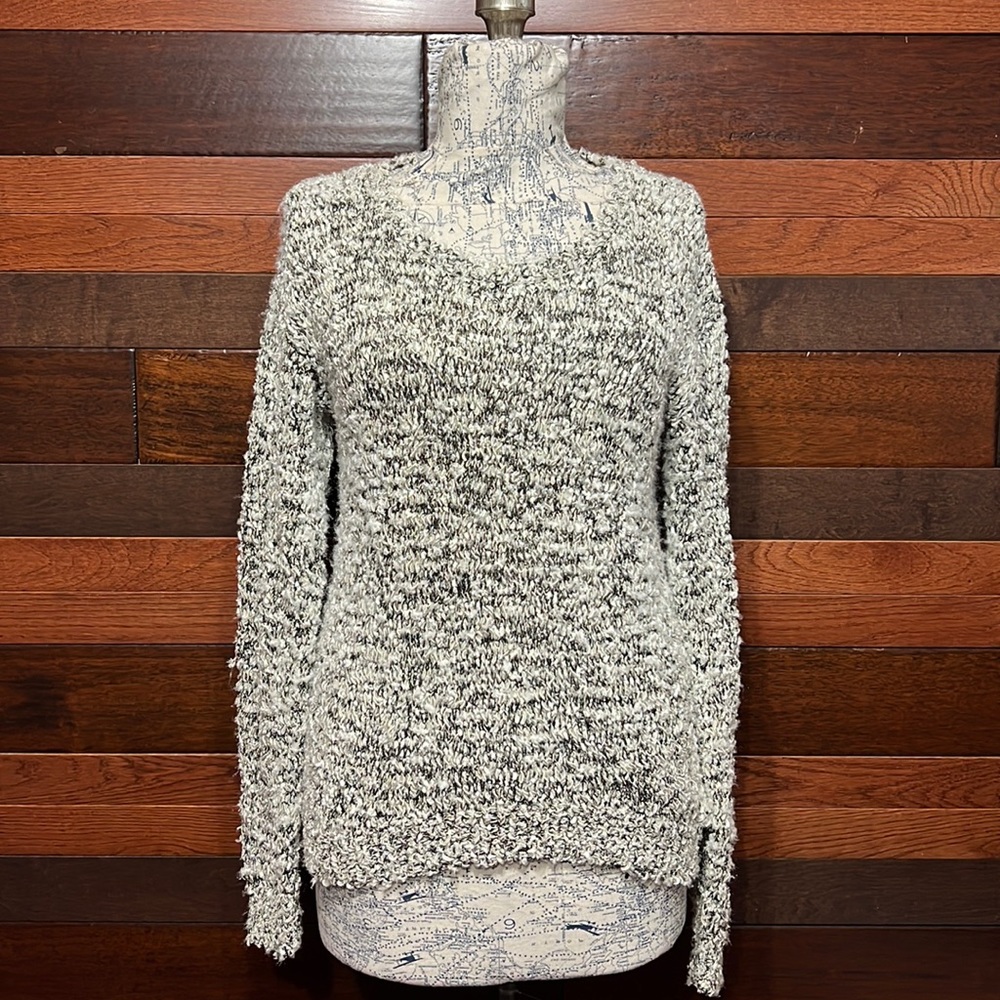 I jeans by Buffalo Crew Neck Long Sleeve Knitted Sparkly Sweater - Picture 1 of 8
